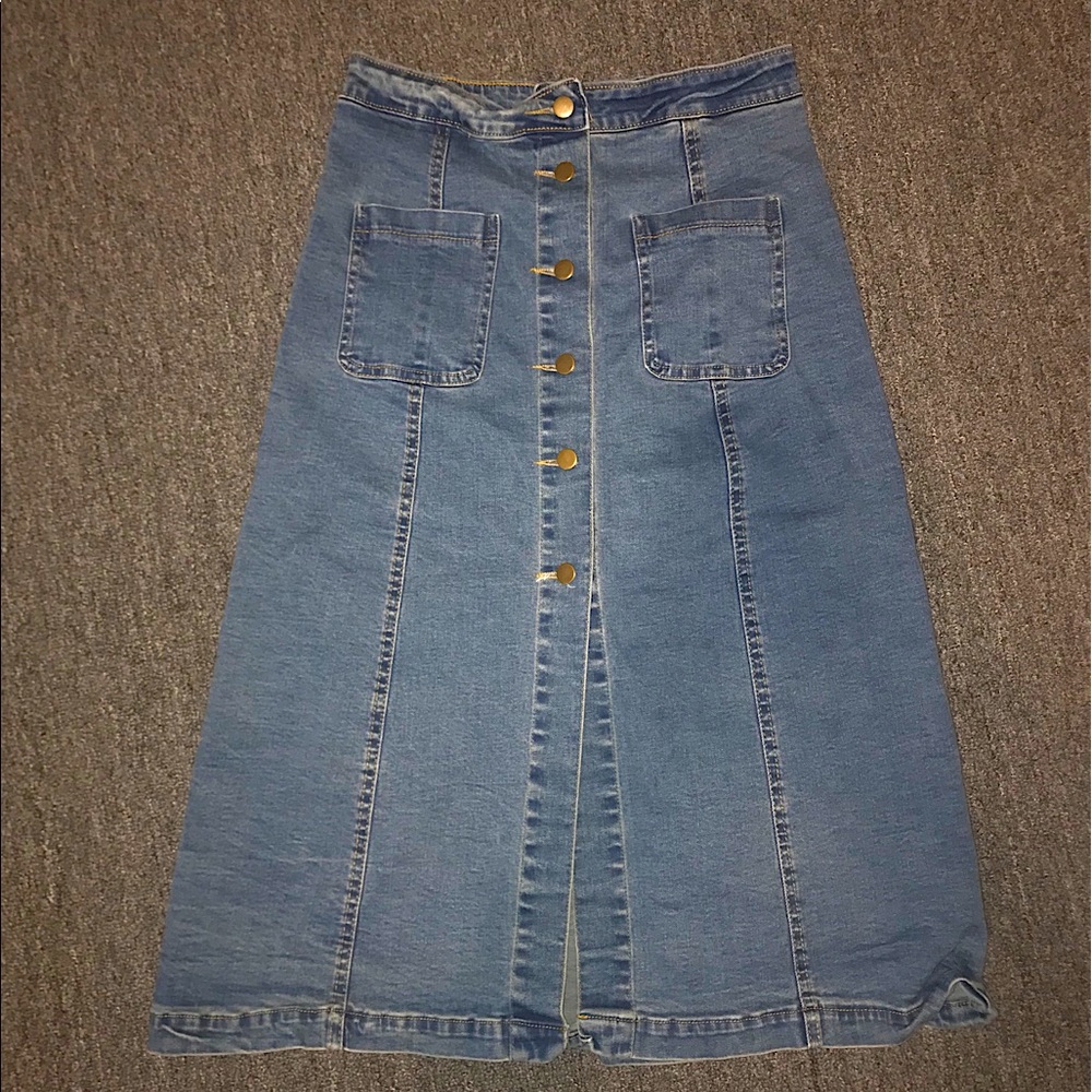 Denim Jean Skirt w/ Buttons